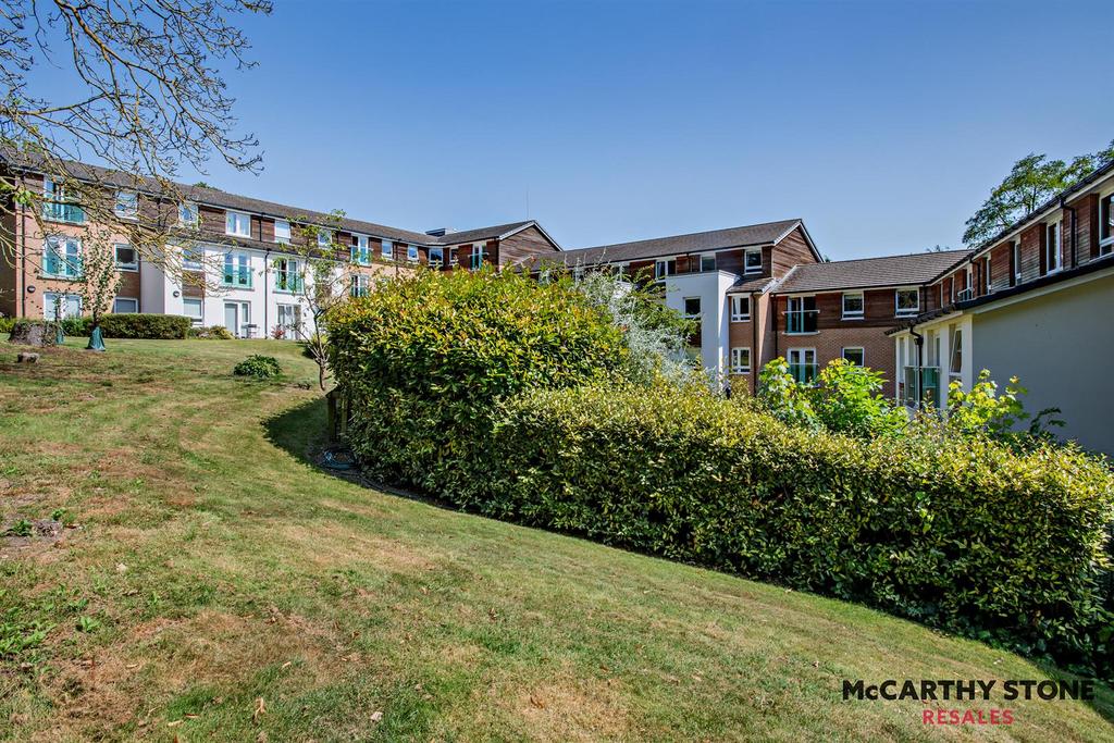 8615699-exterior05-800.jpg