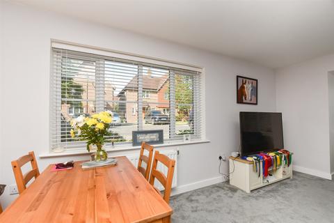 2 bedroom ground floor flat for sale, Beare Green, Dorking, Surrey