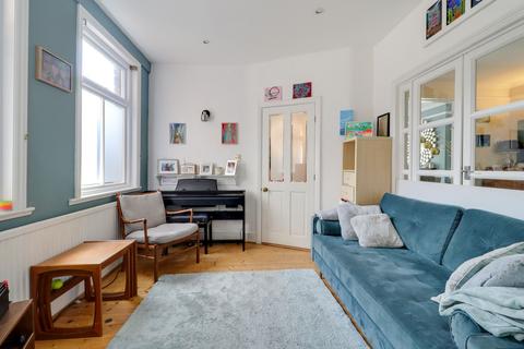 95 Hare Lane, Claygate, Esher, KT10 0QX