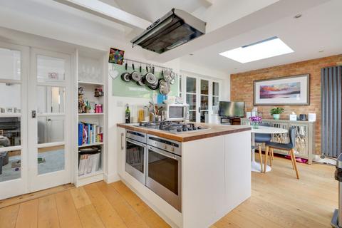 95 Hare Lane, Claygate, Esher, KT10 0QX