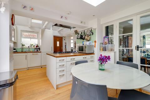 95 Hare Lane, Claygate, Esher, KT10 0QX