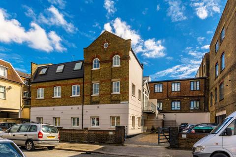 2 bedroom flat to rent, Stanley Gardens, Acton, London, W3