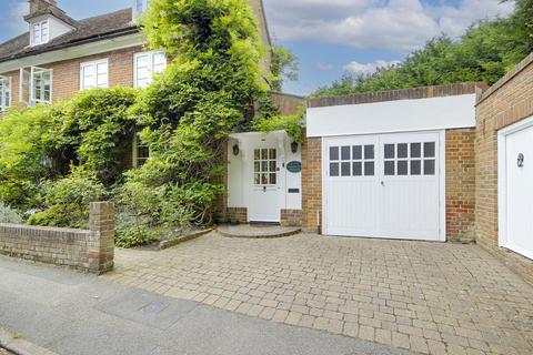 3 bedroom semi-detached house for sale, Old Perry Street, Chislehurst BR7