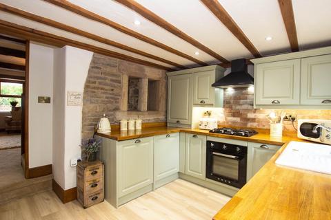 93 Sunnyhurst Lane, Darwen, BB3 1JU