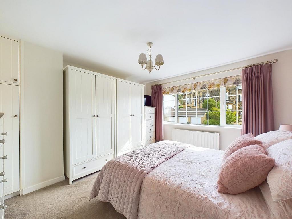 CAM01268 G0-PR0195-STILL010.jpg