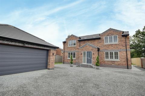 4 bedroom detached house for sale, Pebble Drive, Thornton Dam Lane, Gilberdyke