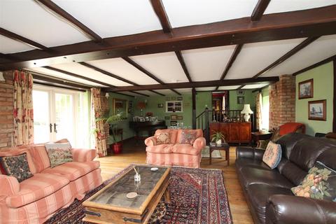 Corner Farm House Pelham Road, Claxby, Market Rasen, LN8 3YR
