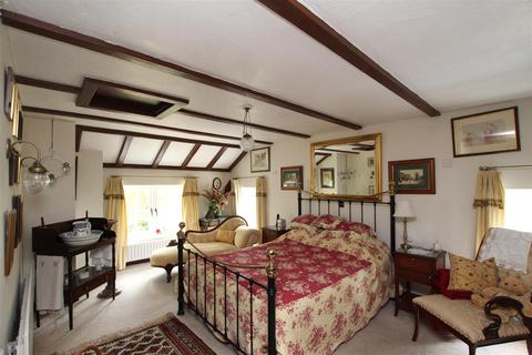 Corner Farm House Pelham Road, Claxby, Market Rasen, LN8 3YR