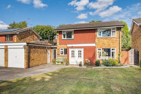 16 Kimber Close, Windsor, SL4 4BJ