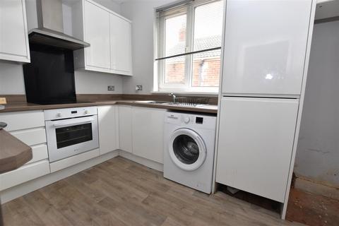 2 bedroom property for sale, Holderness Road, Hull