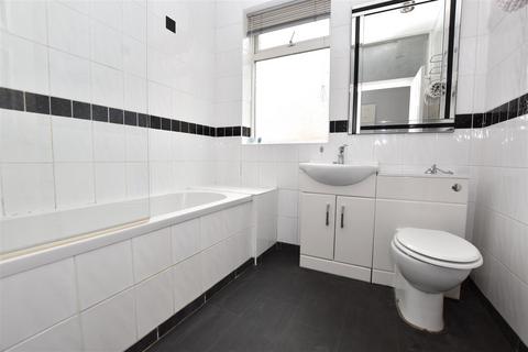 2 bedroom property for sale, Holderness Road, Hull