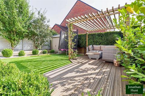 27 Aldridge Way, Buntingford, SG9 9FX