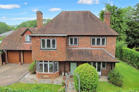 4 bedroom detached house for sale, Ellerton Way, Wrecclesham, Farnham, Surrey, GU10