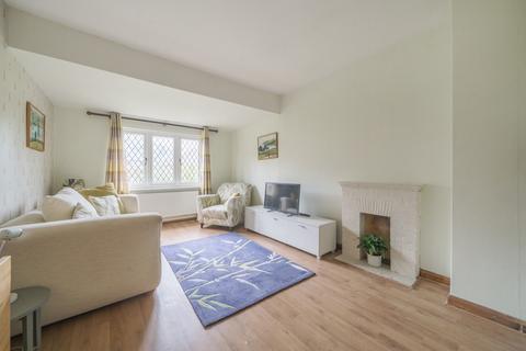 4 bedroom detached house for sale, Ellerton Way, Wrecclesham, Farnham, Surrey, GU10