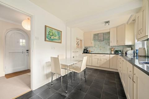 Little Briars Cobham Road, Fetcham, Leatherhead, KT22 9SH