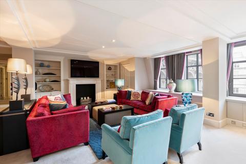 undefined, Savoy Court, Covent Garden, London, WC2R