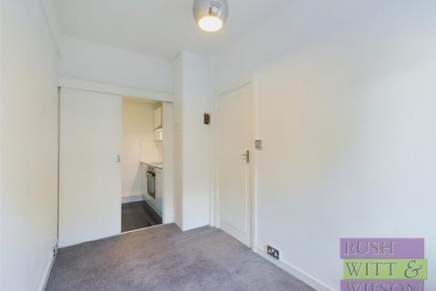 1 bedroom flat for sale, Marine Court, St. Leonards-On-Sea