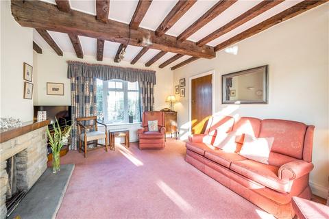10 Garth Avenue, Collingham, Wetherby, LS22 5BJ