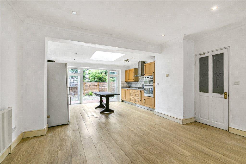 Reception/Kitchen