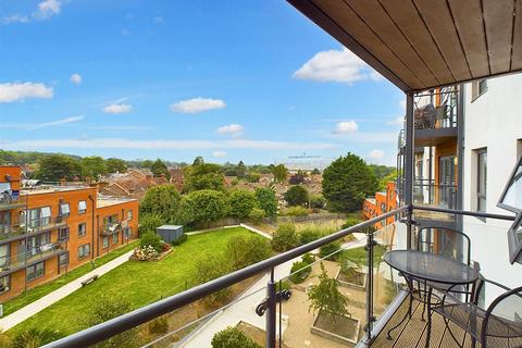 1 bedroom flat for sale, West Green Drive, Crawley RH11