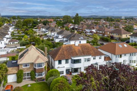 2 bedroom flat for sale, Nutley Drive, Goring-by-Sea, Worthing, West Sussex, BN12