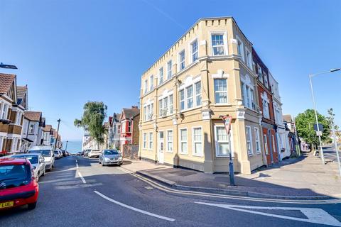 6 bedroom house for sale, Station Road, Westcliff-on-Sea SS0