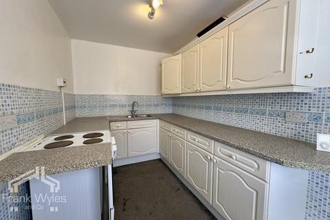 2 bedroom flat to rent, Rutland Court, Lytham St. Annes, Lancashire
