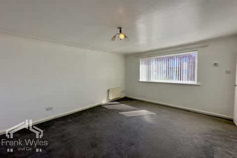 2 bedroom flat to rent, Rutland Court, Lytham St. Annes, Lancashire