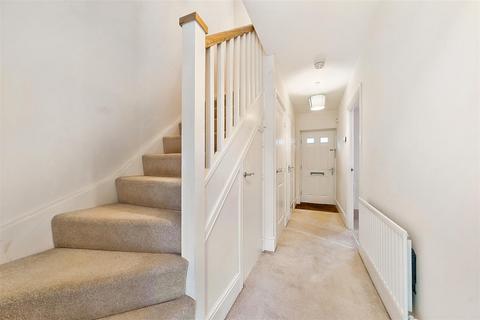 4 bedroom terraced house to rent, Bailey Lane, Salisbury SP2