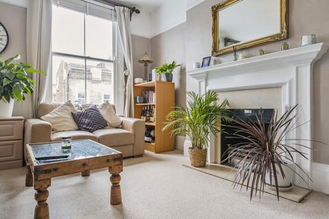 4 bedroom flat for sale, Brussels Road, Battersea