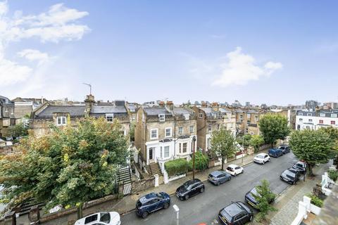 4 bedroom flat for sale, Brussels Road, Battersea