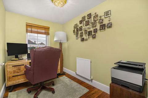 1 Woodpecker Way, Thrapston, Kettering, NN14 4RZ