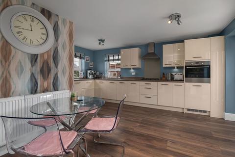 1 Woodpecker Way, Thrapston, Kettering, NN14 4RZ