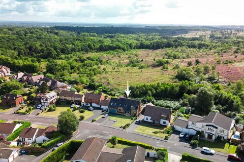 5 bedroom detached house for sale, Broadstone