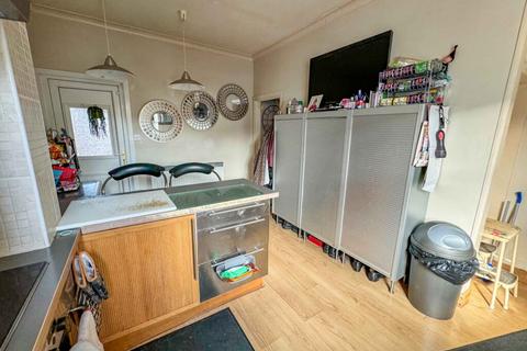 2 bedroom end of terrace house for sale, Bury Road, Haslingden, Rossendale