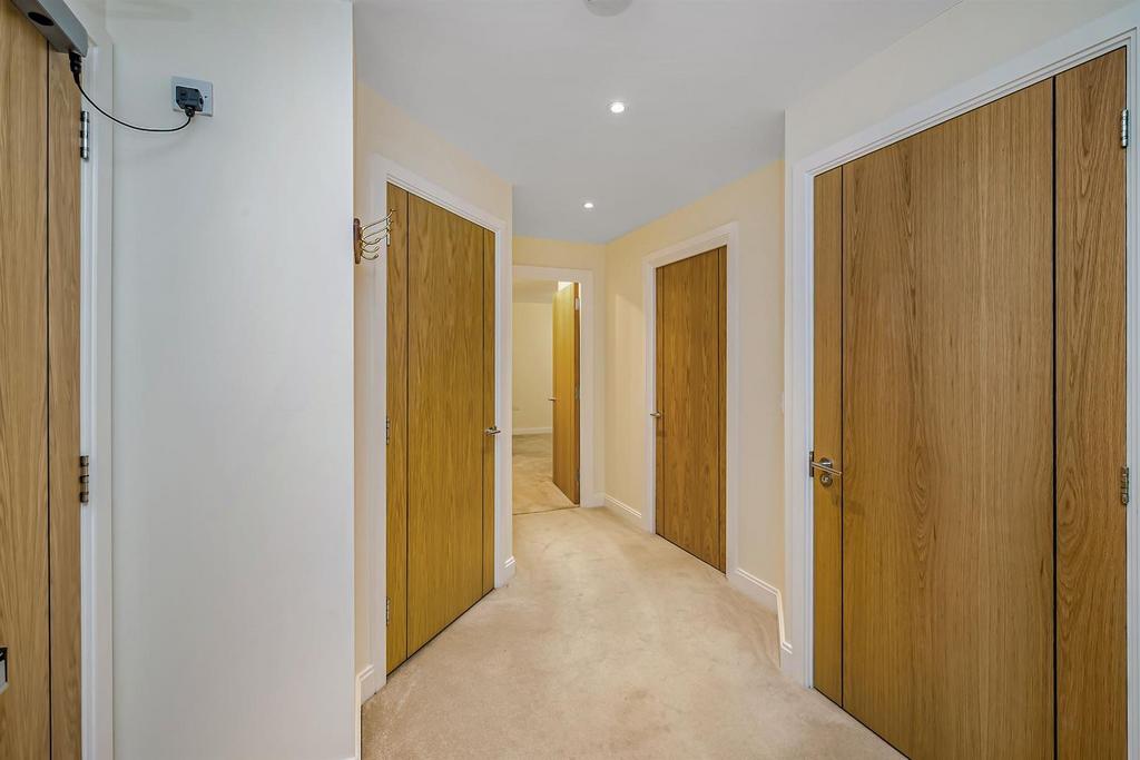 10-158c JPH-2 Blyton House Bourne End-29-medium.jpg
