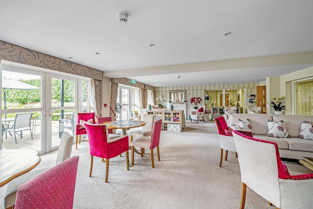 14-c6d7 JPH-2 Blyton House Bourne End-37-medium.jpg