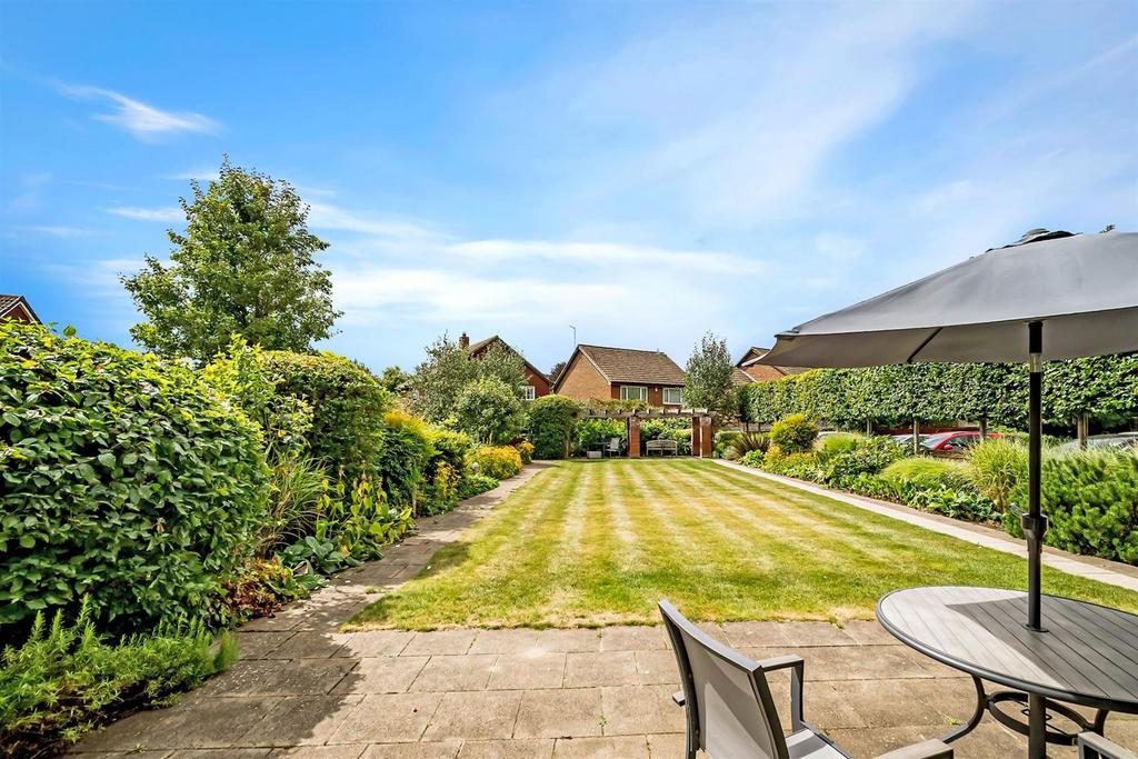 15-27b0 JPH-2 Blyton House Bourne End-38-medium.jpg