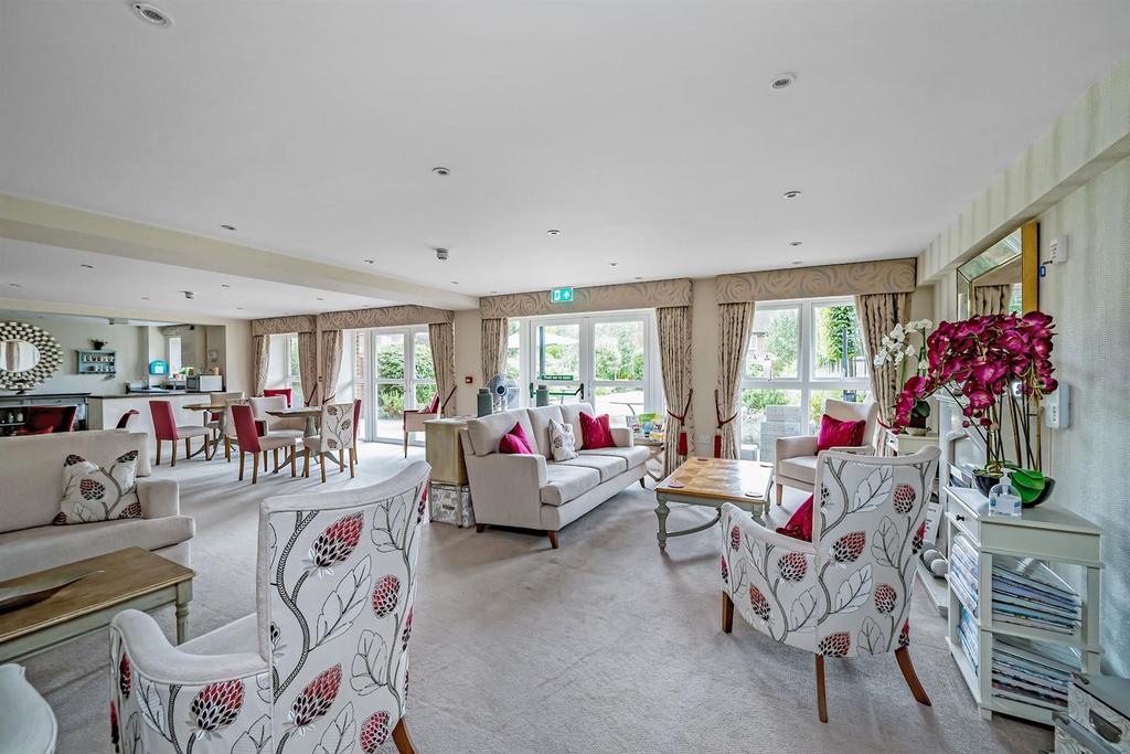 11-17c2 JPH-2 Blyton House Bourne End-31-medium.jpg