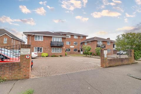 2 bedroom flat for sale, Shirley Road, Leigh-On-Sea SS9