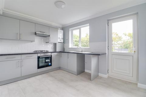 2 bedroom flat for sale, Shirley Road, Leigh-On-Sea SS9