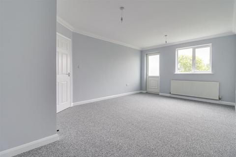 2 bedroom flat for sale, Shirley Road, Leigh-On-Sea SS9