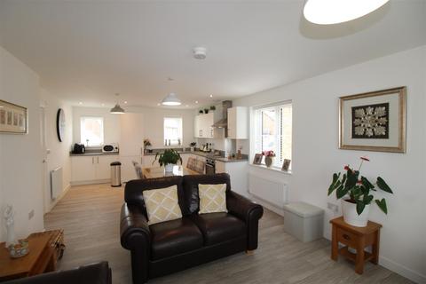 2 bedroom apartment for sale, Kestrel Court, Abbey Heights, Newcastle Upon Tyne NE15 9FH