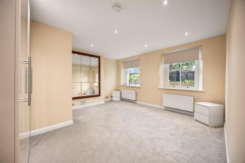 3 bedroom flat for sale, Abbey Road, South Hampstead NW6