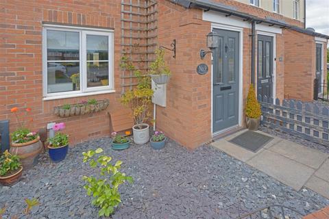 3 bedroom end of terrace house for sale, St. George Way, Newport