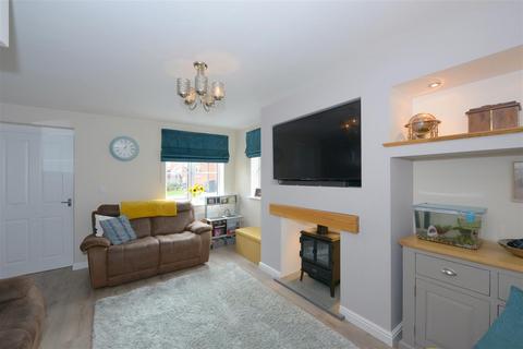 3 bedroom end of terrace house for sale, St. George Way, Newport