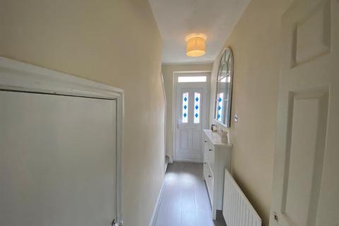 2 bedroom end of terrace house for sale, Medina Road, Hull