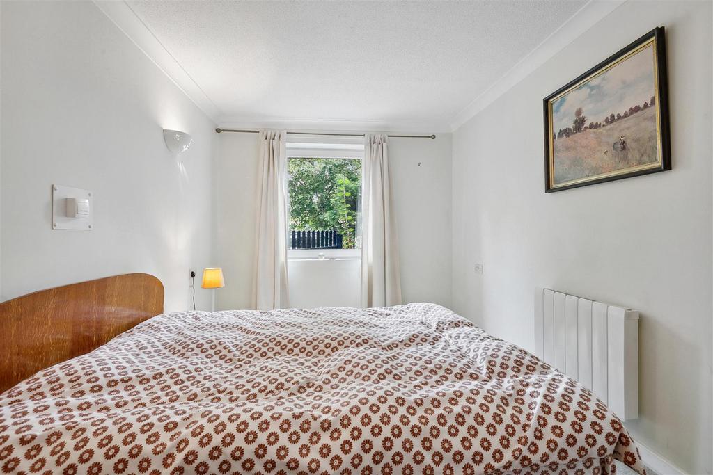 Homecross House, W4   FOR SALE