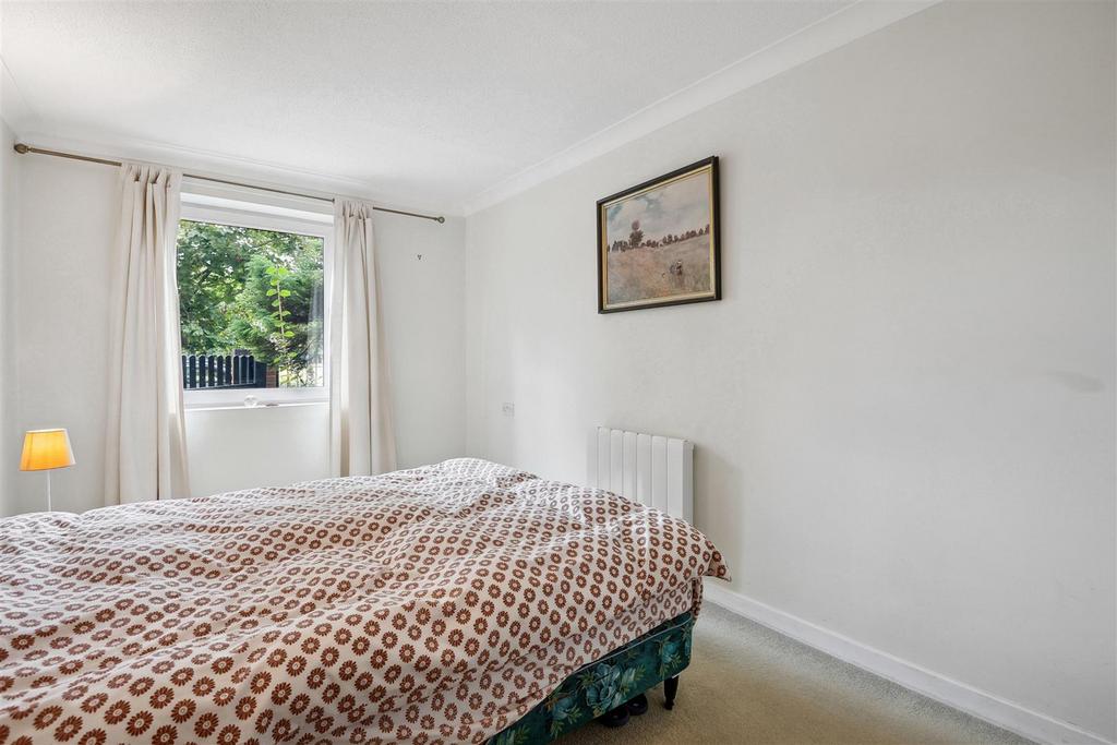 Homecross House, W4   FOR SALE