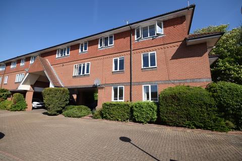 2 bedroom apartment for sale, Guildford Road, Farnham, Surrey, GU9